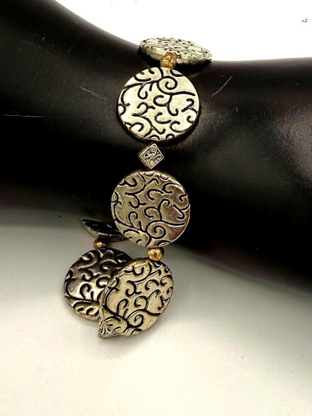 Silver Tone Swirl Disc Charm Bracelet Textured Statement Link